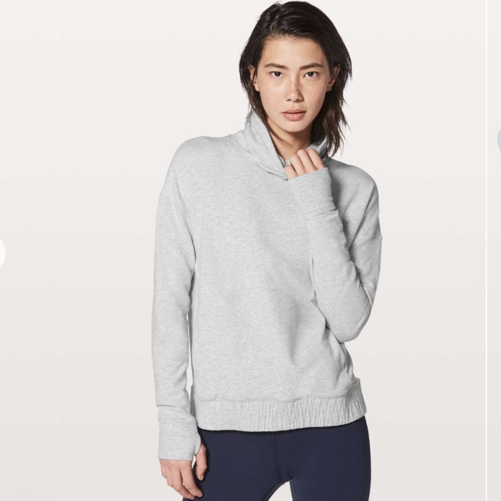 Lululemon Stress Less Funnel Neck L/S Pullover Size 8 Light Grey W3BF8S EUC